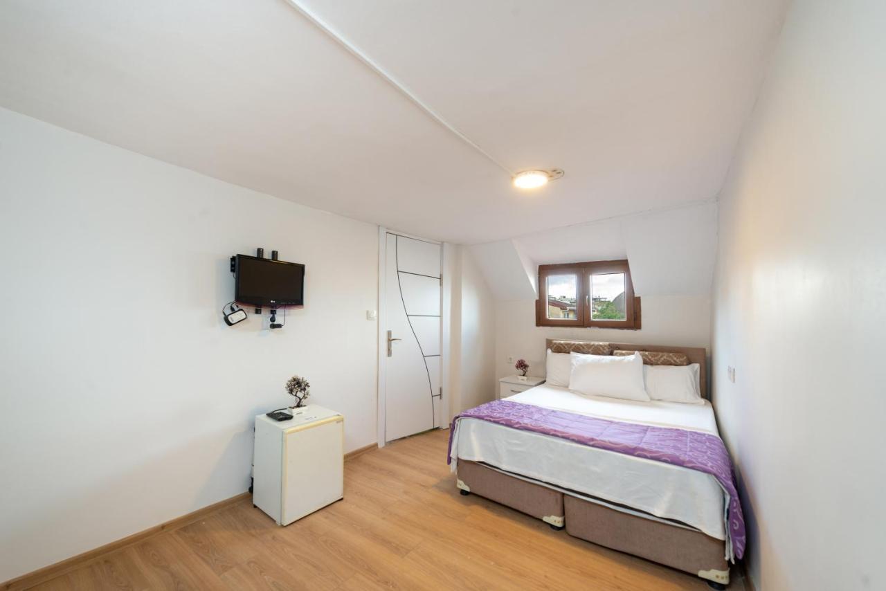 Otel House *
